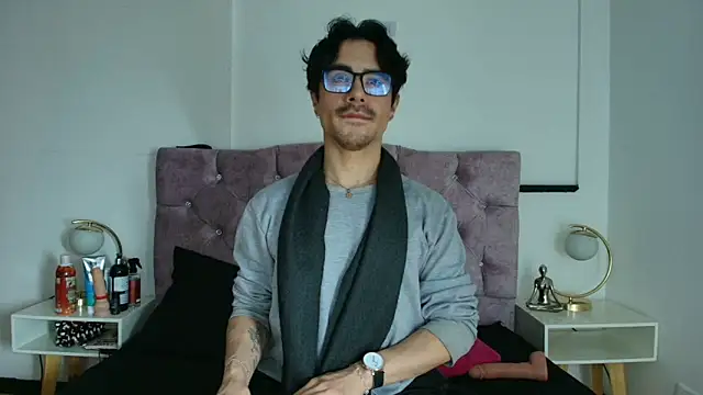 Snapshot of Ethan_Briggs_ chatting on March 3, 2026, 3:35 am Ethan Briggs online show from March 3, 2026, 3:35 am