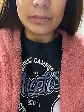 Pretty  Milf online show from February 28, 2026, 9:53 am