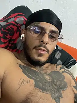 Snapshot of liyamjunior chatting on February 3, 2026, 6:22 am liyamjunior online show from February 3, 2026, 6:22 am