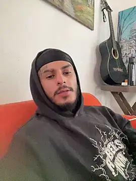 Snapshot of liyamjunior chatting on February 13, 2026, 6:52 pm liyamjunior online show from February 13, 2026, 6:52 pm