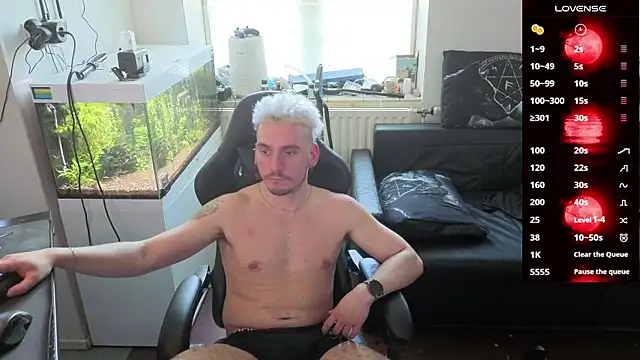 Rayzel White online show from March 22, 2026, 2:18 pm