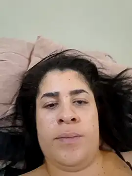 Neveencantada00 online show from January 18, 2026, 11:52 pm