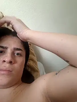 Neveencantada00 online show from February 19, 2026, 7:55 pm