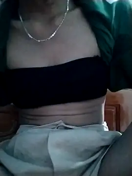 Lisa xx2 online show from February 4, 2026, 12:33 pm