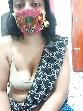 Snapshot of Redvelvet-03 chatting on January 16, 2026, 10:25 pm Redvelvet-03 online show from January 16, 2026, 10:25 pm