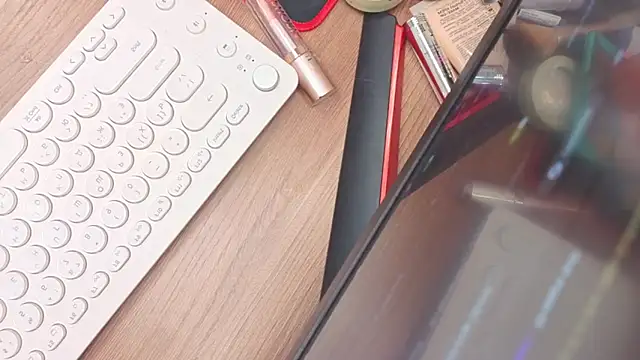 Sweet M1la online show from February 5, 2026, 11:17 am