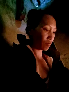 Snapshot of Diana-02 chatting on May 3, 2026, 2:27 am Diana-02 online show from May 3, 2026, 2:27 am