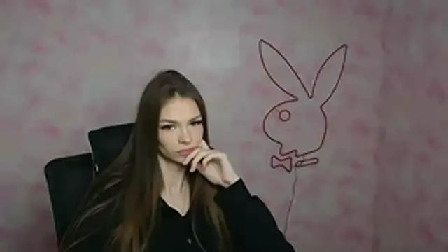 Snapshot of Lina_Loveuu chatting on February 21, 2026, 6:04 am Lina Loveuu online show from February 21, 2026, 6:04 am