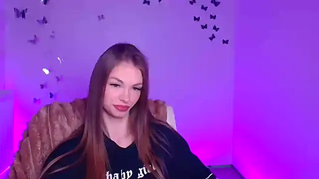 Snapshot of Lina_Loveuu chatting on February 12, 2026, 12:27 pm Lina Loveuu online show from February 12, 2026, 12:27 pm