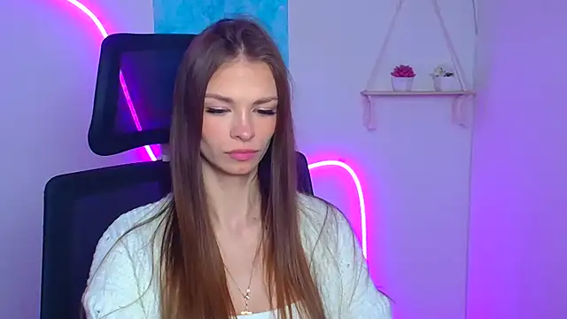 Snapshot of Lina_Loveuu chatting on February 24, 2026, 12:28 pm Lina Loveuu online show from February 24, 2026, 12:28 pm