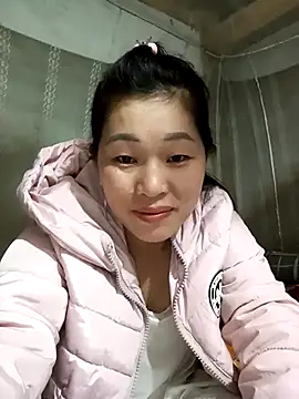 Snapshot of Nga_x9 chatting on February 5, 2026, 11:39 am Nga x9 online show from February 5, 2026, 11:39 am