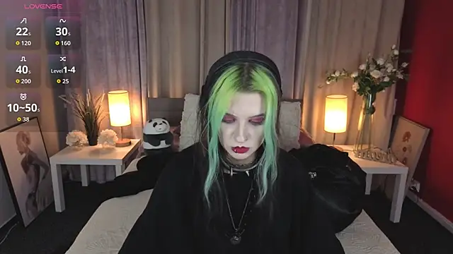 ToxicKittyy online show from February 8, 2026, 9:12 pm