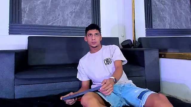 ALEX KEITH26 online show from February 15, 2026, 12:37 pm