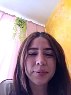 Snapshot of dani_ferreer1 chatting on February 18, 2026, 9:11 pm dani ferreer1 online show from February 18, 2026, 9:11 pm