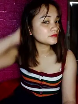 Lisakeem online show from March 5, 2026, 5:37 am