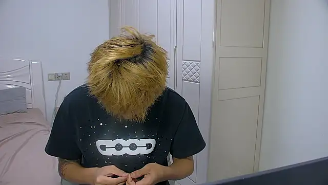 Chocolates-001 online show from March 20, 2026, 10:16 am