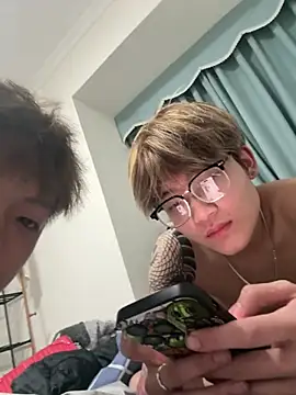 Chocolates-001 online show from February 6, 2026, 8:38 pm