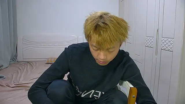 Chocolates-001 online show from February 23, 2026, 11:22 am