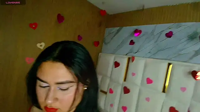 Zarath tf online show from February 13, 2026, 8:53 pm