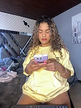 AngelPinkk  online show from February 12, 2026, 7:46 pm