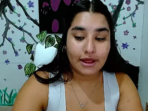 Im May  online show from February 19, 2026, 8:06 pm