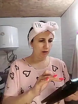 Koshova1836 online show from April 13, 2026, 8:13 pm