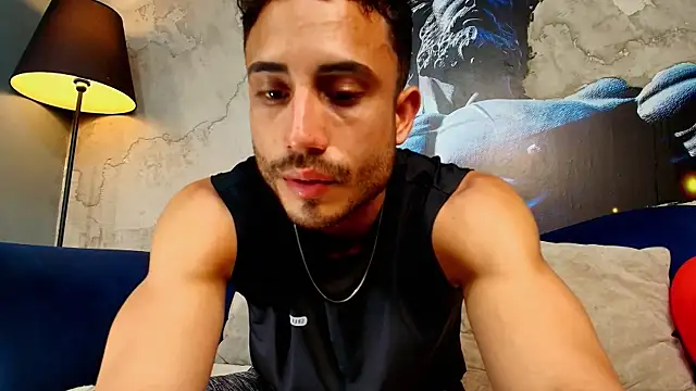 Snapshot of Vans_Ross chatting on February 24, 2026, 7:15 pm Vans Ross online show from February 24, 2026, 7:15 pm