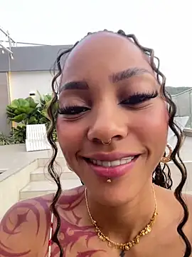 LizStorm  online show from June 20, 2026, 11:59 am