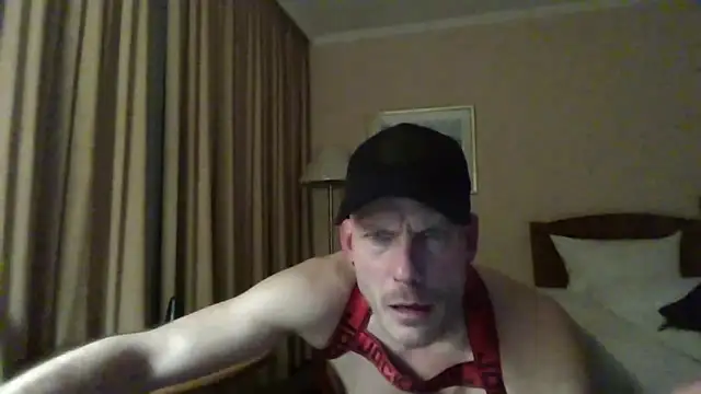 Pure pleasure90 online show from February 4, 2026, 10:49 pm