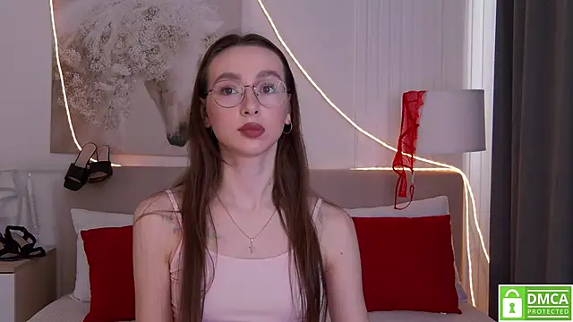 Emily Simon online show from April 1, 2026, 4:47 am