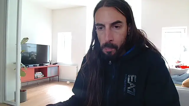 aircum99 online show from May 12, 2026, 8:54 am