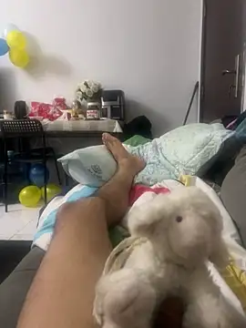 luvis69couple online show from June 4, 2026, 4:06 am