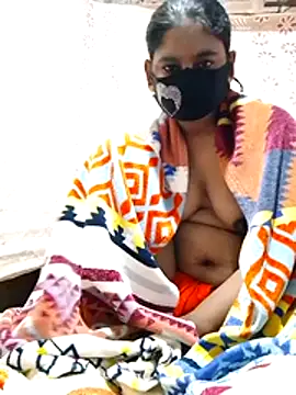 Hot Sweeti online show from February 5, 2026, 10:38 pm