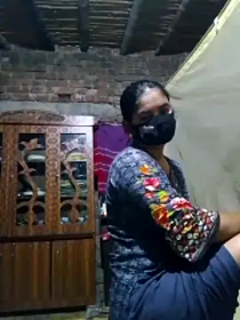 Hot Sweeti online show from March 1, 2026, 9:15 pm