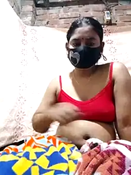 Hot Sweeti online show from February 9, 2026, 11:30 am