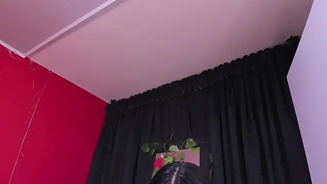 Snapshot of ailyn-moretti chatting on March 14, 2026, 1:11 am ailyn-moretti online show from March 14, 2026, 1:11 am