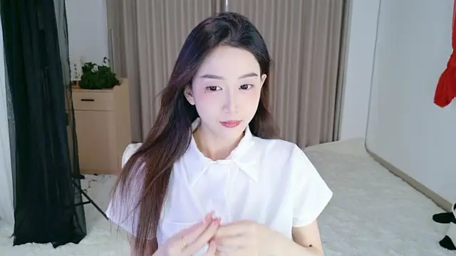 Snapshot of Dancing-Coco12 chatting on February 10, 2026, 1:26 am Dancing-Coco12 online show from February 10, 2026, 1:26 am