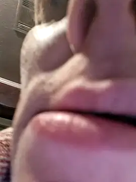 Snapshot of LadySn0w26 chatting on February 23, 2026, 1:40 am LadySn0w26 online show from February 23, 2026, 1:40 am