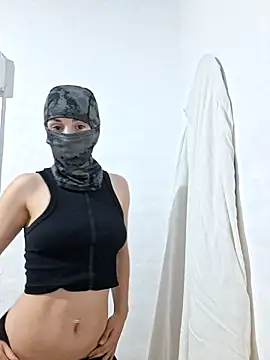 Snapshot of Mariposa-azul chatting on January 14, 2026, 5:16 pm Mariposa-azul online show from January 14, 2026, 5:16 pm