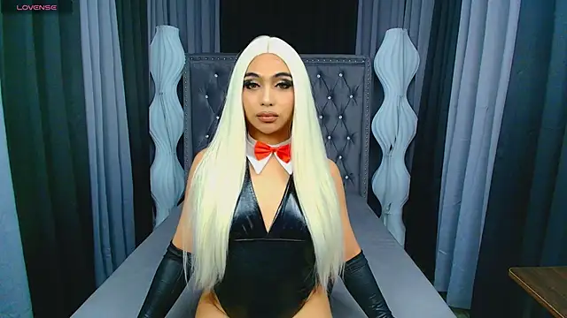 Clea Moore online show from February 6, 2026, 3:02 am