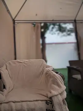 Namii cute online show from February 4, 2026, 11:38 am