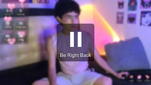 Snapshot of LuanRush_ chatting on February 5, 2026, 7:32 pm LuanRush online show from February 5, 2026, 7:32 pm