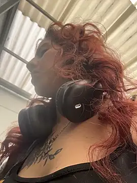 elodie rouge online show from July 8, 2026, 12:06 pm