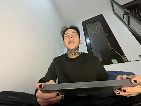 COLOMBIAN20CM online show from March 17, 2026, 11:35 am