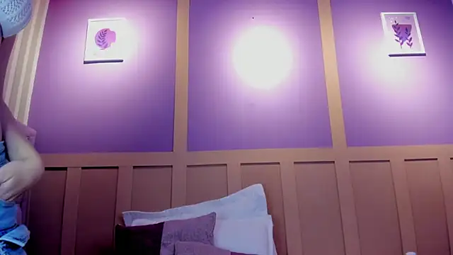 LilithAllenn online show from April 12, 2026, 3:10 am