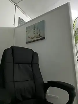 CarolinaRaven online show from July 7, 2026, 6:27 am