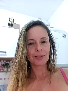 sapequinhaahmister online show from April 5, 2026, 5:08 pm