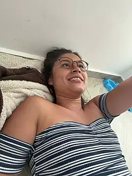 Snapshot of ivette_swan chatting on June 26, 2026, 9:53 pm ivette swan online show from June 26, 2026, 9:53 pm