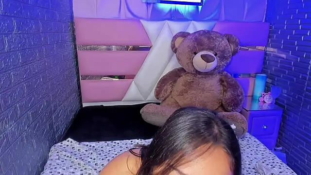 LanaKline online show from February 8, 2026, 1:58 am