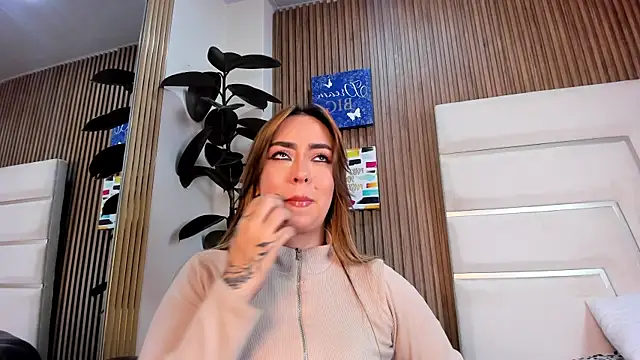 Snapshot of Xara_Shadow chatting on February 27, 2026, 10:42 pm Xara Shadow online show from February 27, 2026, 10:42 pm